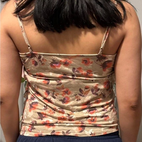 Ruffled tank top - Picture 3 of 4